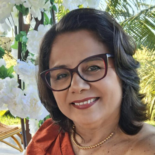 VERÔNICA LIRA | Professora de Redação