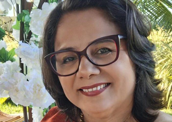 VERÔNICA LIRA | Professora de Redação