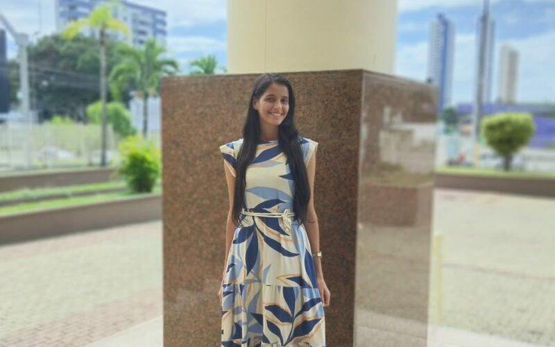INGRID ALBUQUERQUE | Auxiliar Administrativo